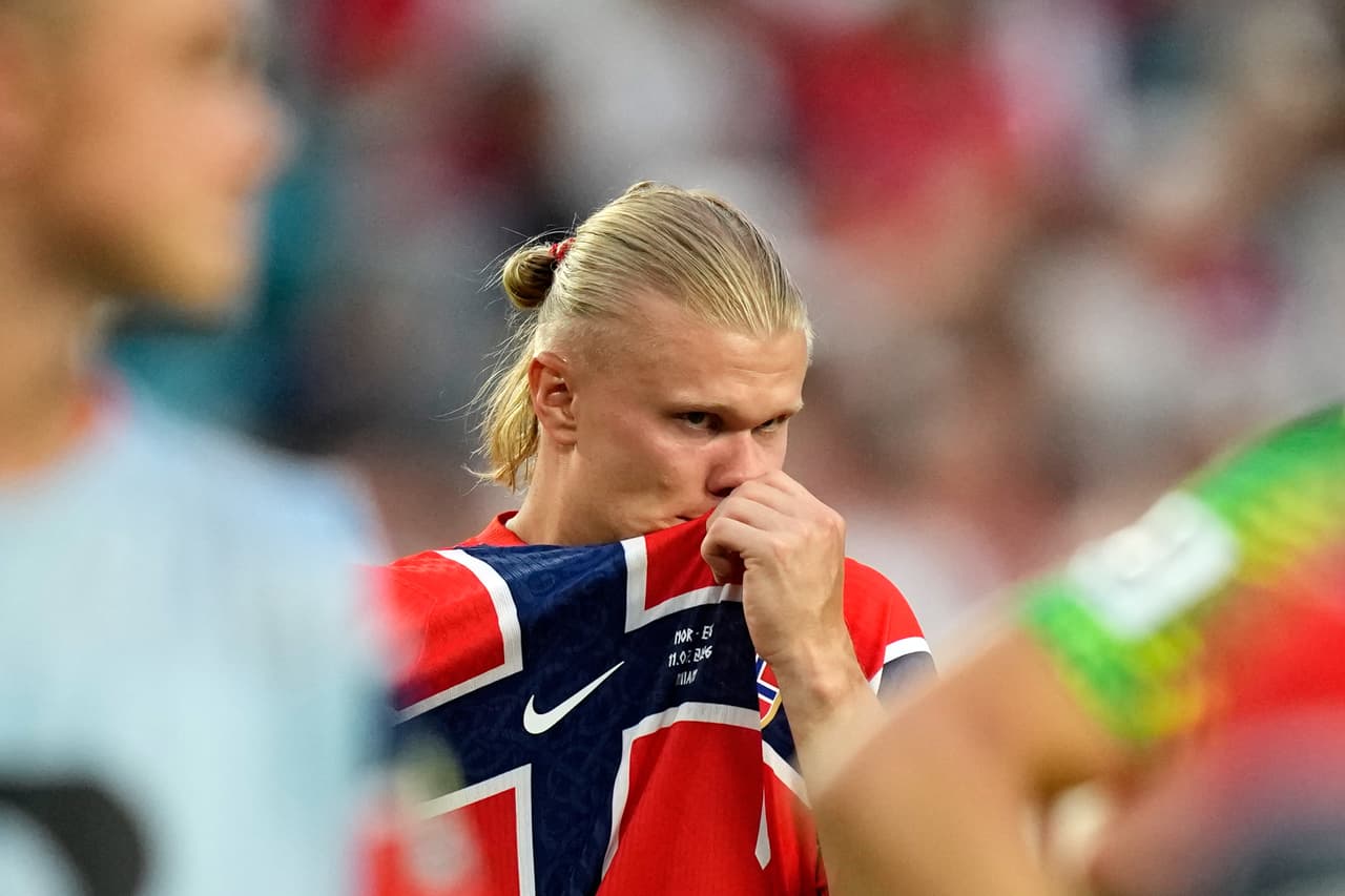 El noruego Erling Haaland reacciona al final del partido de cuartos de final de la Copa Mundial de Fútbol entre Noruega e Inglaterra en Miami Gardens, Florida, el sábado 11 de julio de 2026.