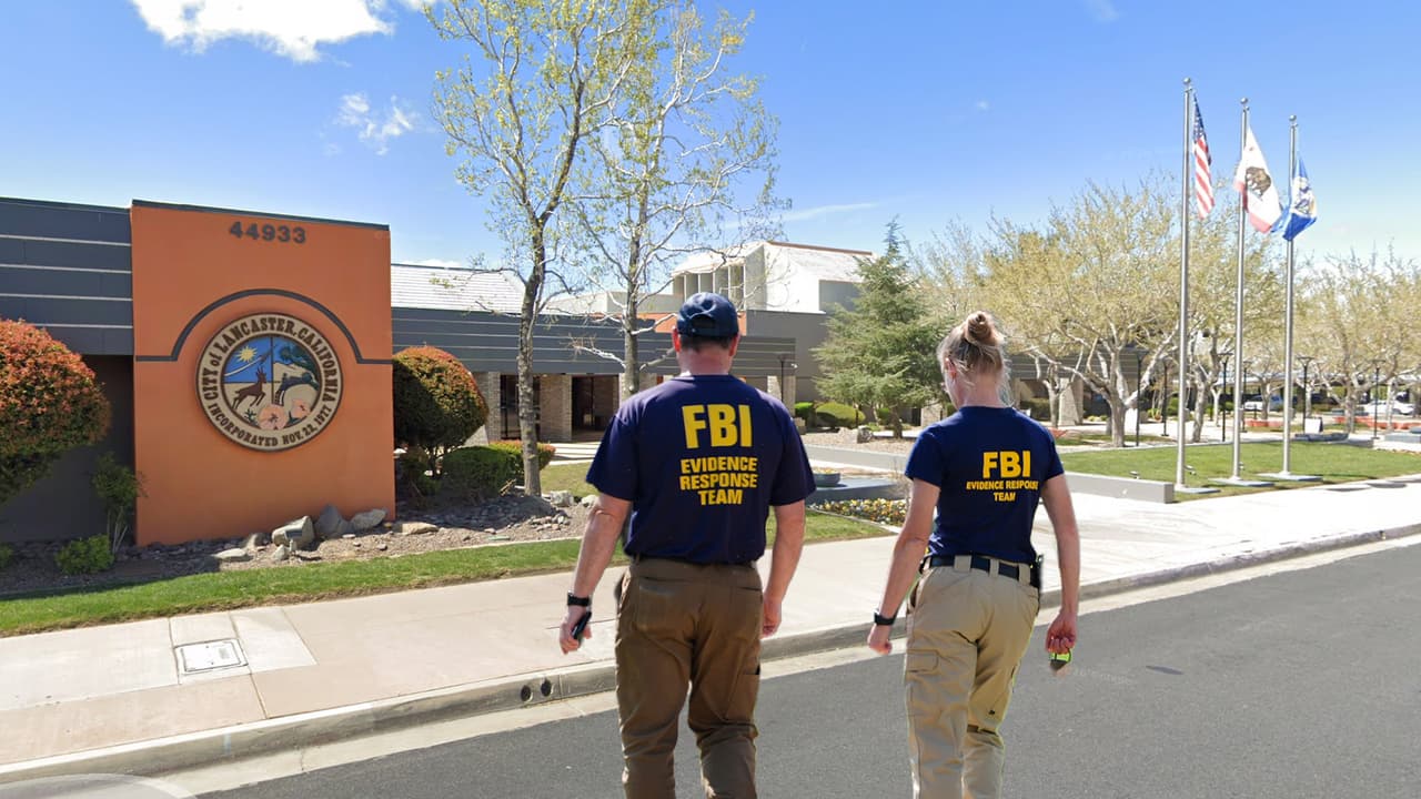 FBI ejecuta redadas en el Ayuntamiento de Lancaster y casas de funcionarios locales