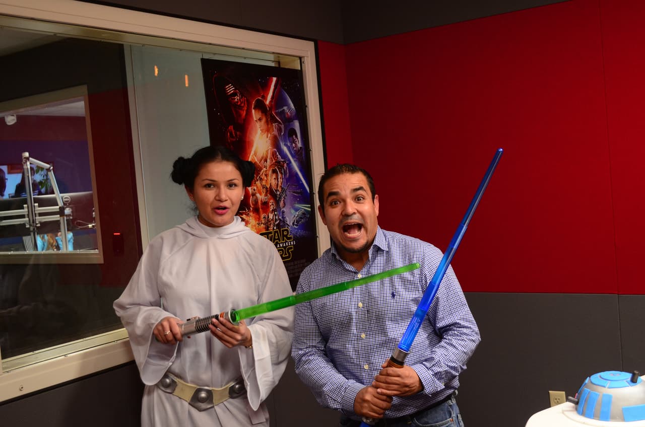 Lorenita, Karen La Coqueta y Pichirilo celebrando el estreno de 'Star Wars