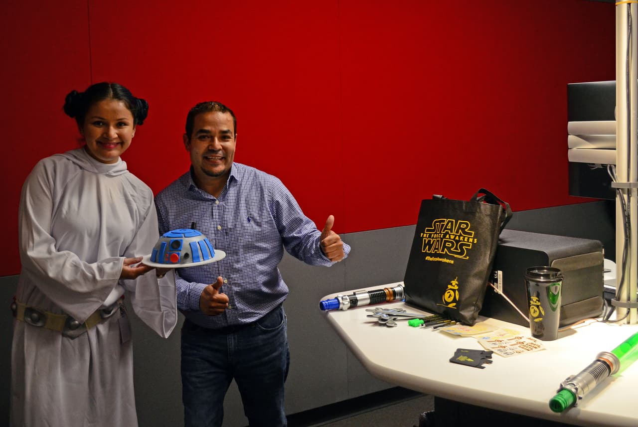 Lorenita, Karen La Coqueta y Pichirilo celebrando el estreno de 'Star Wars