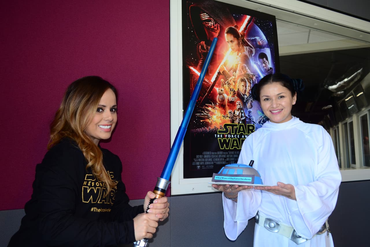 Lorenita, Karen La Coqueta y Pichirilo celebrando el estreno de 'Star Wars