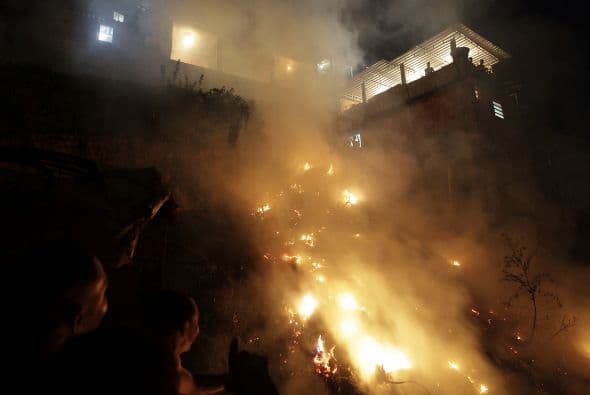 El carnaval de Río de Janeiro, el más famoso del mundo, se ve opacado por el incendio que acabó con cuatro depósitos donde se preparaban las carrozas.