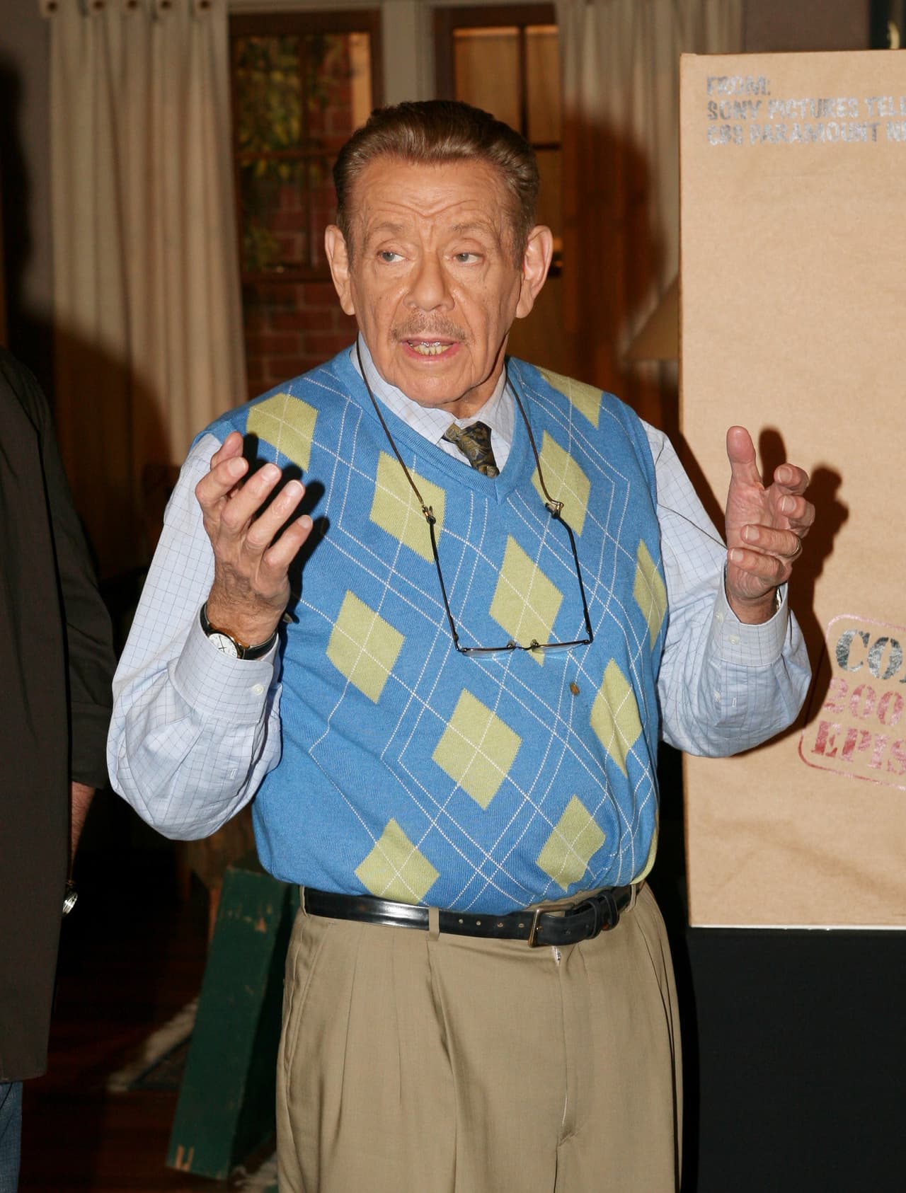 Jerry Stiller nos provoca muchas risas, ¡al igual que su hijo!