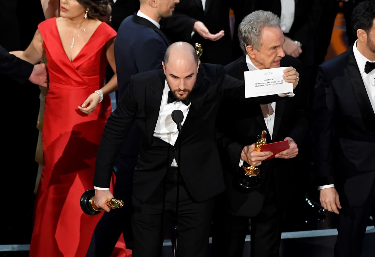 El inesperado error de los Oscar que se convirtió en el momento 'Steve Harvey' de la noche