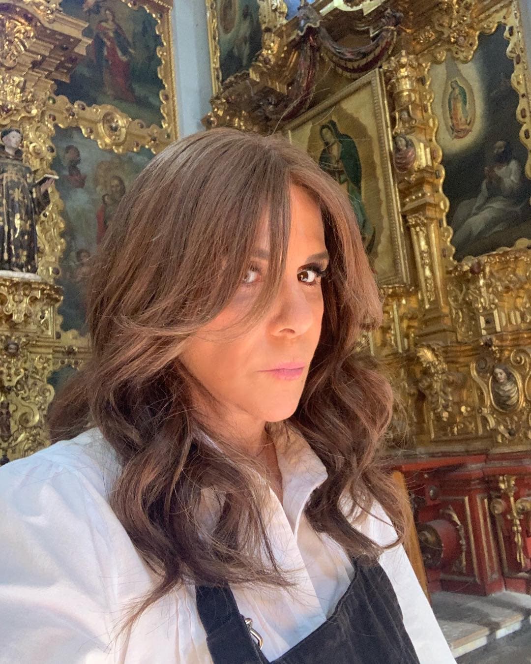 Tras 26 años de casados y con un hijo, Camacho y Jones anunciaron su separación en 2011, quedando en los mejores términos y siempre hablando bien el uno del otro.