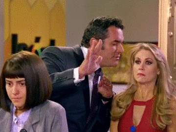 Cabe señalar que no es la primera vez que Don Augusto ha puesto en su lugar a su querida sobrina. Tal vez Luciana se empieza acostumbrar a los gritos. No te pierdas Antes muerta que Lichita, te esperan muchas sorpresas.