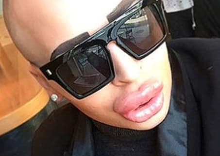 “Ella es la mujer más maravillosa de la historia. Su piel es perfecta, su cabello es perfecto, todo es bonito en ella“, dijo el joven en una entrevista.