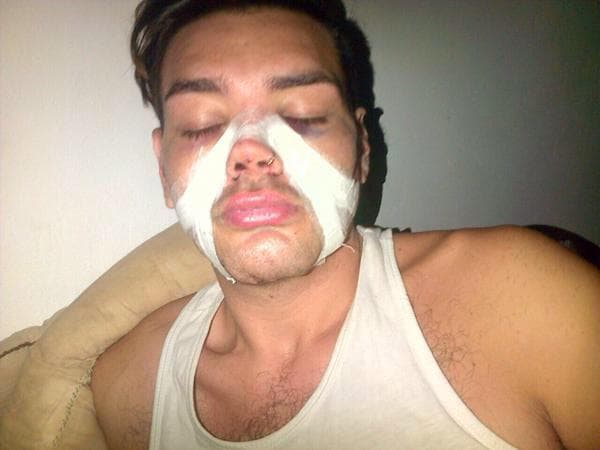 Fran ha causado revuelo por su obsesión por ser idéntico al cantante.