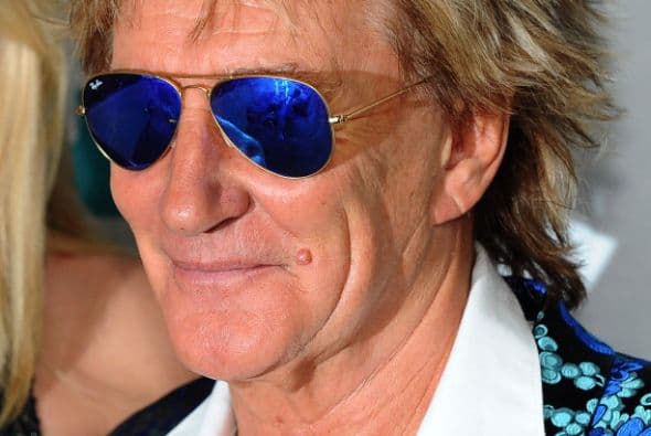 ROD STEWART. La póliza por su peculiar voz es de seis millones de dólares.