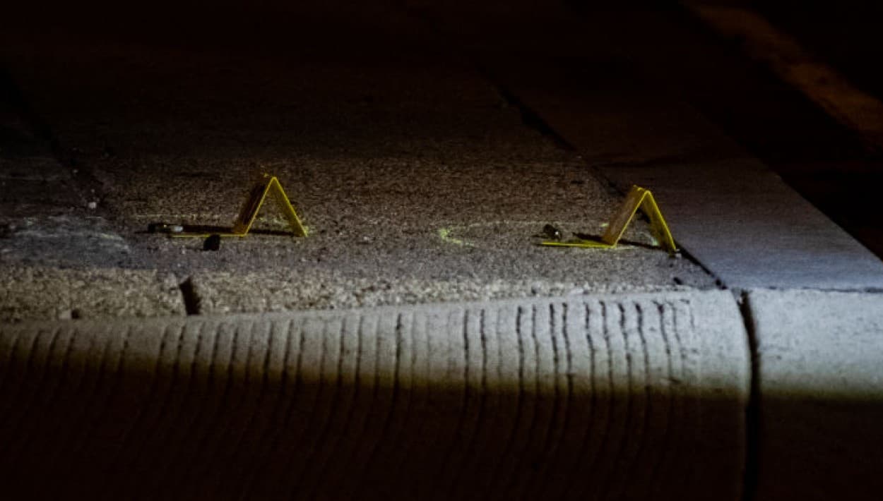 Vinculan con pandillas el tiroteo que dejó herida a una niña de tres años en Santa Ana