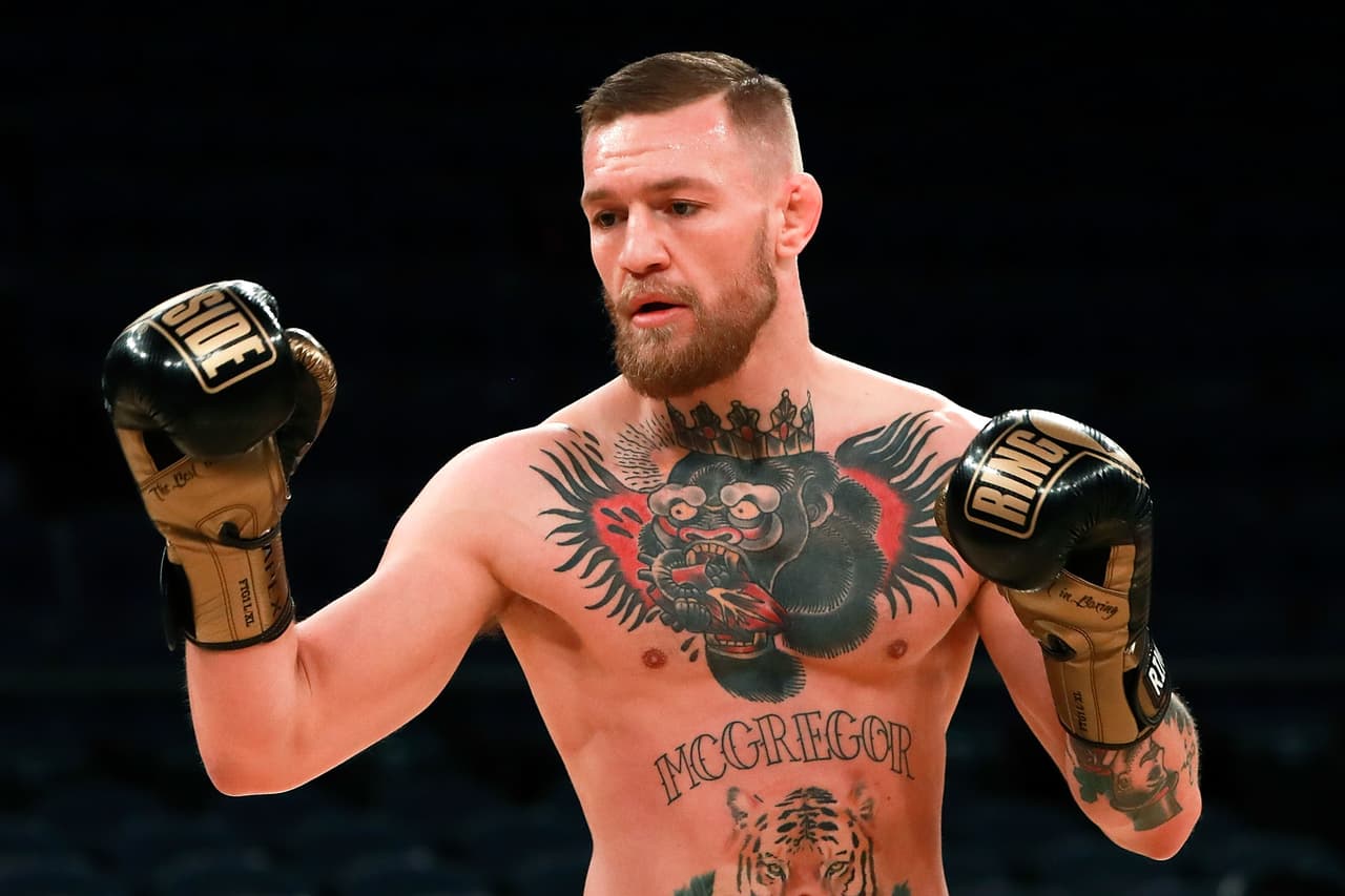 Dana White pone hasta este domingo para que McGregor y Mayweather cierren su pelea