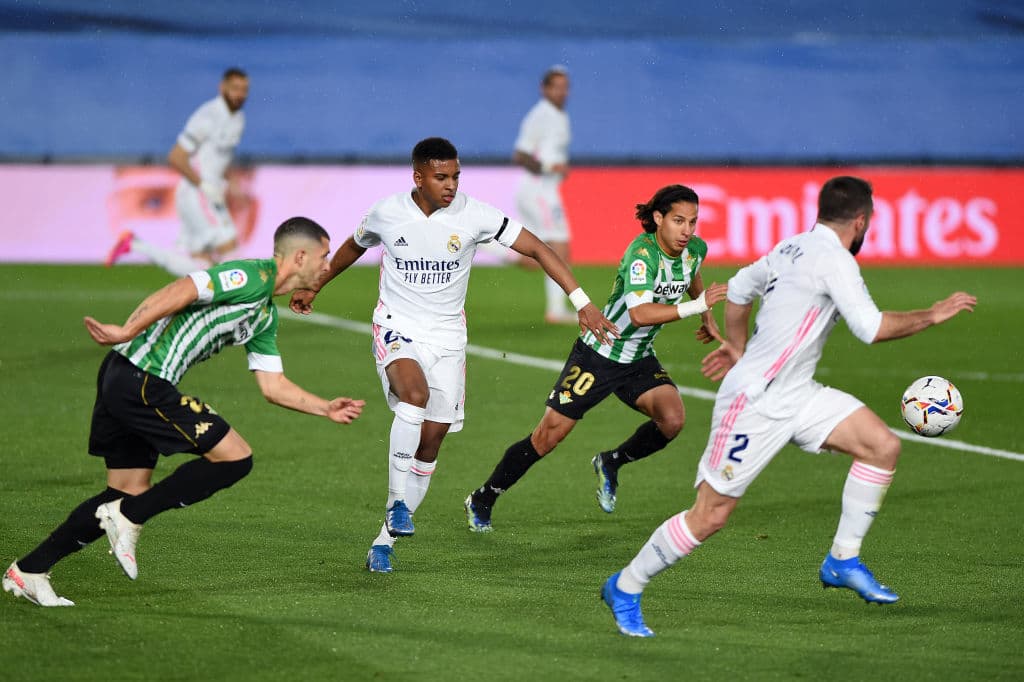 Real Betis y Real Madrid nos regalan un entretenido 0-0 que complica que el Madrid pueda levantar la copa.
