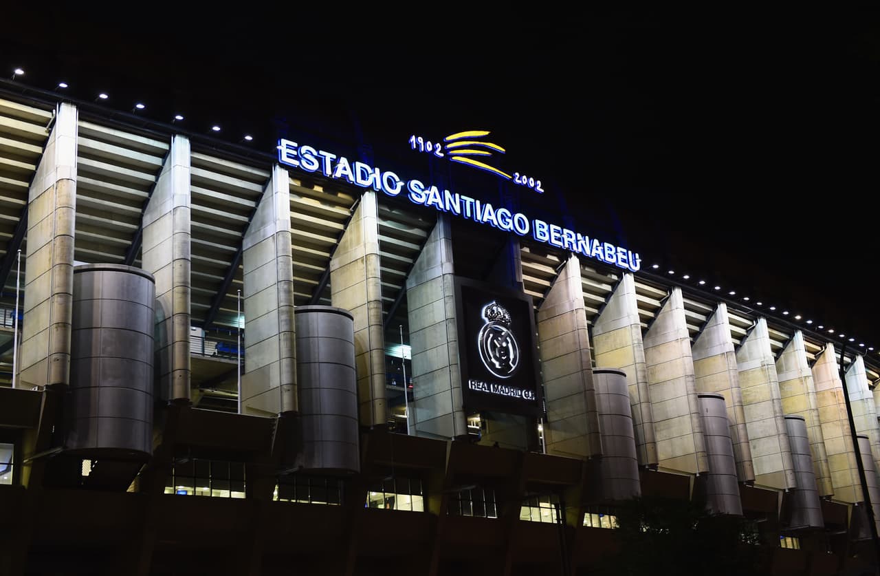 Sin embargo, es Real Madrid el que ha convertido en su casa un escenario mítico en la historia del fútbol mundial, con el brillo propio del club con más títulos en ese deporte.