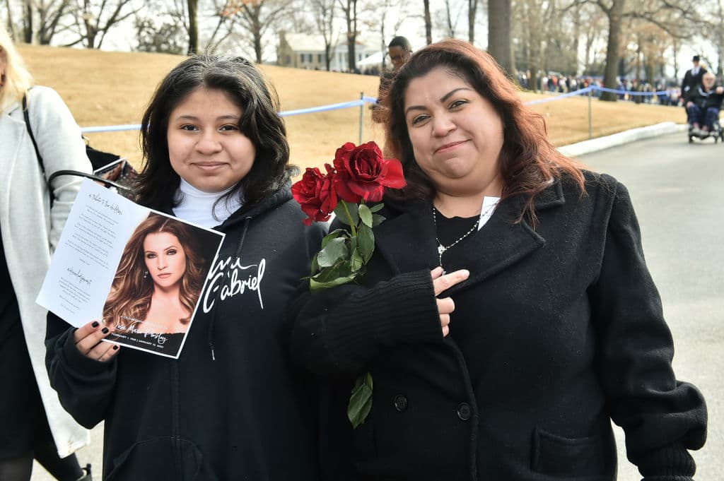 MEMPHIS, TENNESSEE - JANUARY 22: Fans gather to pay their respects at the memorial for Lisa Marie Presley at Graceland on January 22, 2023 in Memphis, Tennessee. Presley, 54, the only child of American singer Elvis Presley, died January 12, 2023 in Los Angeles. (Photo by Justin Ford/Getty Images)