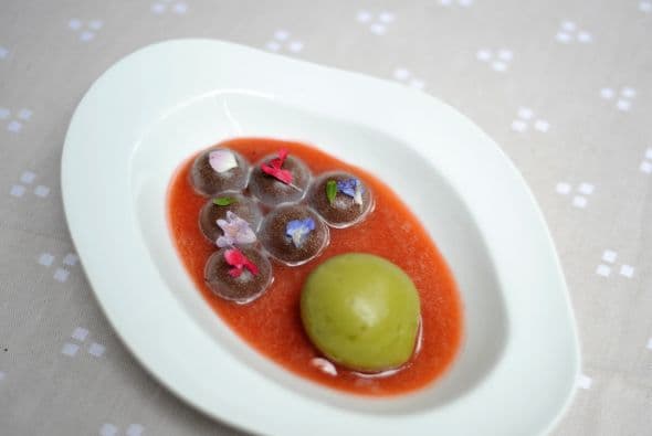 Sus platillos son suculentos.