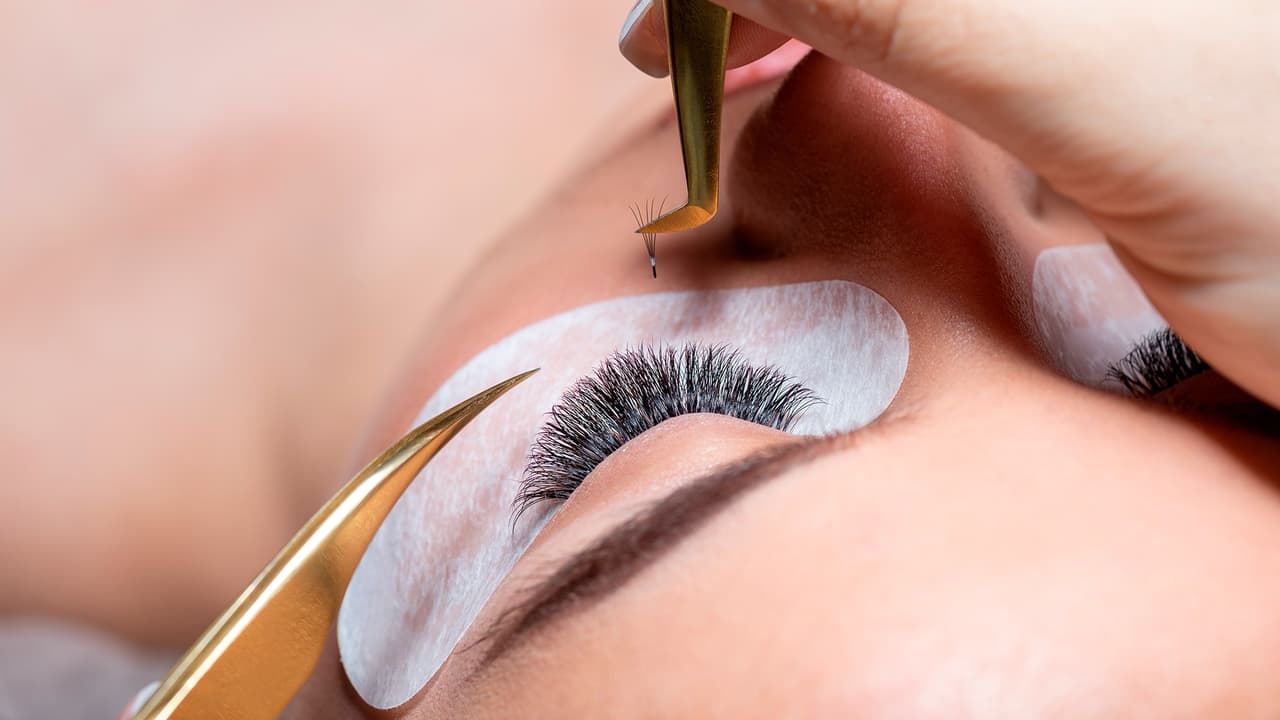 Todo lo que debes saber sobre las pestañas volumen ruso