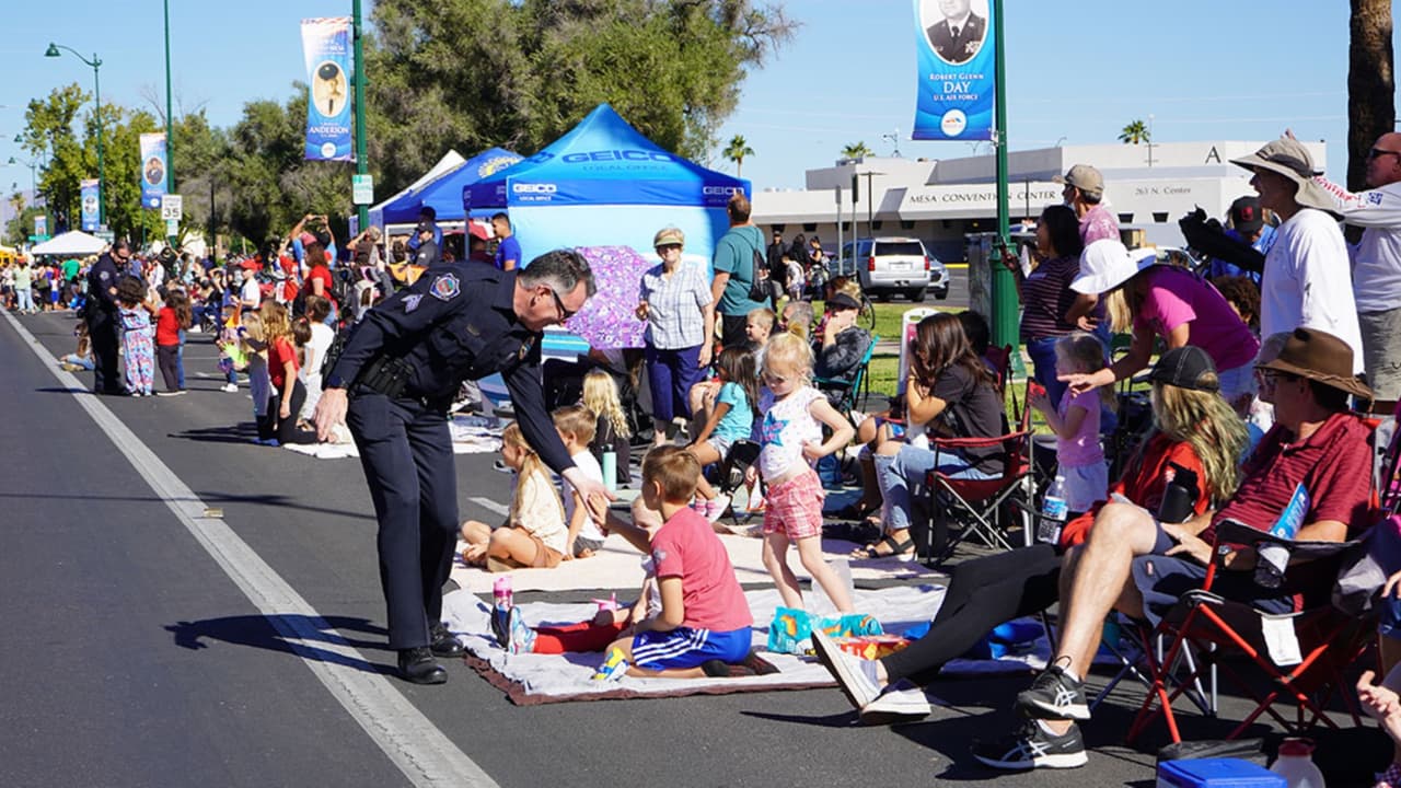 "El voluntariado es empatía en acción”: organizan una feria para reclutar voluntarios que ayuden en diferentes programas de la ciudad de Mesa