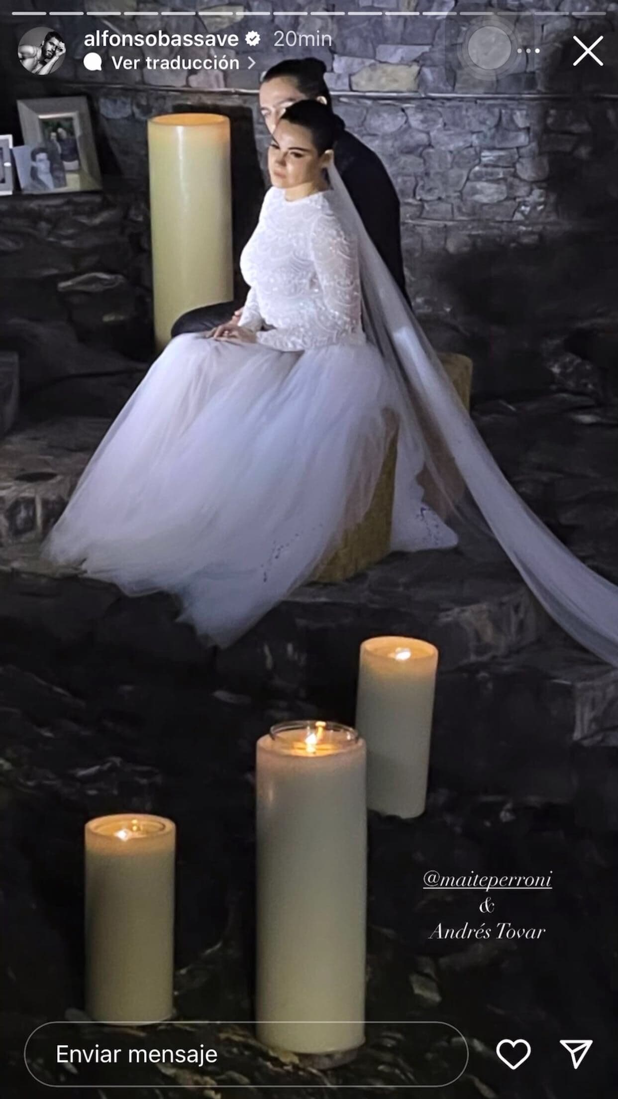 Y mientras Tovar y la protagonista de 
<a href="https://www.vix.com/es-es/detail/series-554?utm_medium=internal_referral&utm_source=univision&utm_campaign=breaking_news&utm_content=ed_entertainment&utm_term=slideshow" target="_blank">‘Rebelde’, que puedes ver gratis aquí en ViX</a>, decían ‘Sí, acepto’ ante el juez, Claudia también dio a conocer a sus seguidores en Instagram qué estuvo haciendo.
<br>