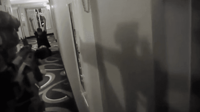 Video muestra a un hombre rogando por su vida antes de morir baleado por un policía, que después fue declarado inocente