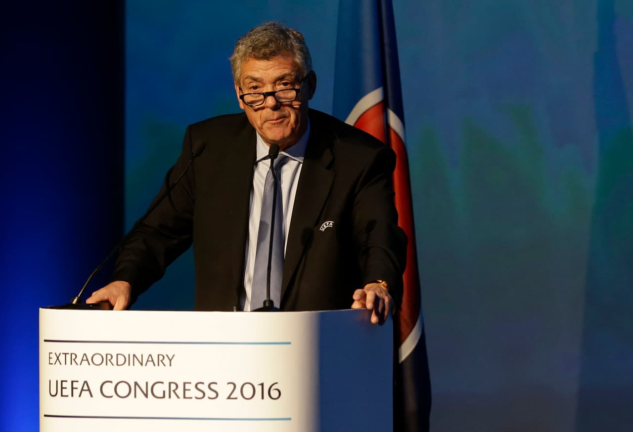 Ángel María Villar, el 'Grondona de España' que ahora tendrá que salir de los líos con la justicia que vive en su país.