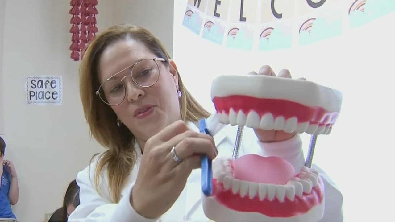 Inculcar el cuidado dental, la clave para prevenir la aparición de caries y sus efectos en los niños