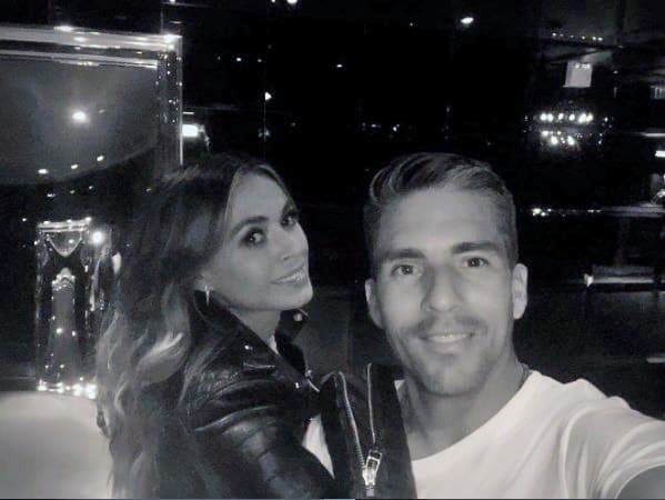 Galilea Montijo agradeció con esta imagen a su esposo por su sorpresivo regaló de cumpleaños.