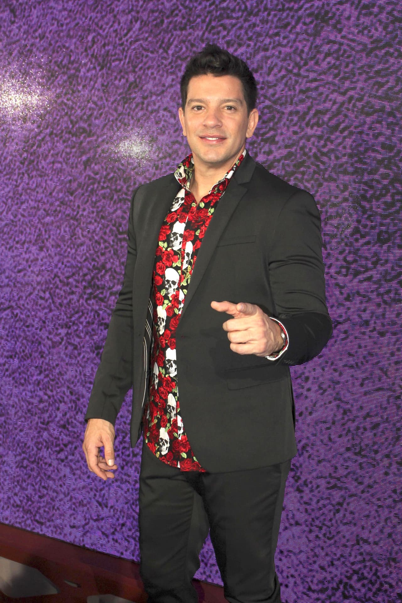 El chico ya contaba con 3 años cuando Yahir conformó la primera generación de la ‘La Academia’ (2002); lamentablemente, el renombre que adquirió su papá le sentó muy mal a él.