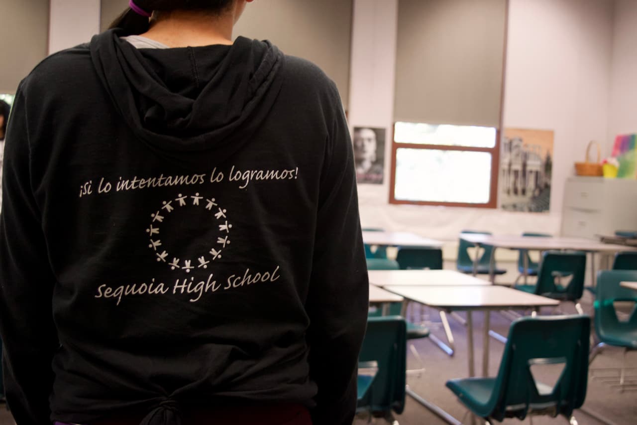 Según el Instituto de Políticas Públicas de California, unos 700,000 estudiantes de escuelas públicas en el estado tiene al menos un padre indocumentado.