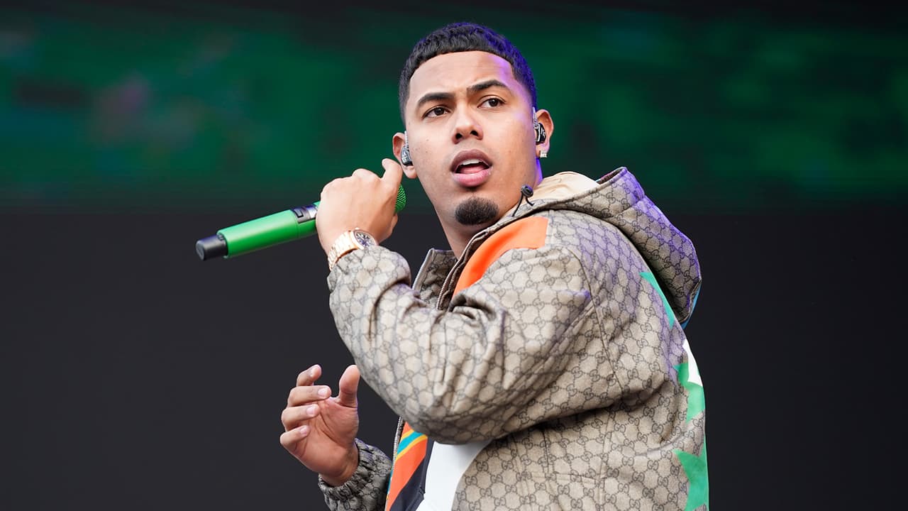 <b>Mike Towers</b>, cumplió en 
<a href="https://www.univision.com/local/chicago-wgbo/lori-lightfoot-y-myke-towers-invitan-a-primer-festival-de-regueton" target="_blank">el festival que promocionó</a> con la misma 
<b>Alcaldesa Lori Lightfoot</b>.