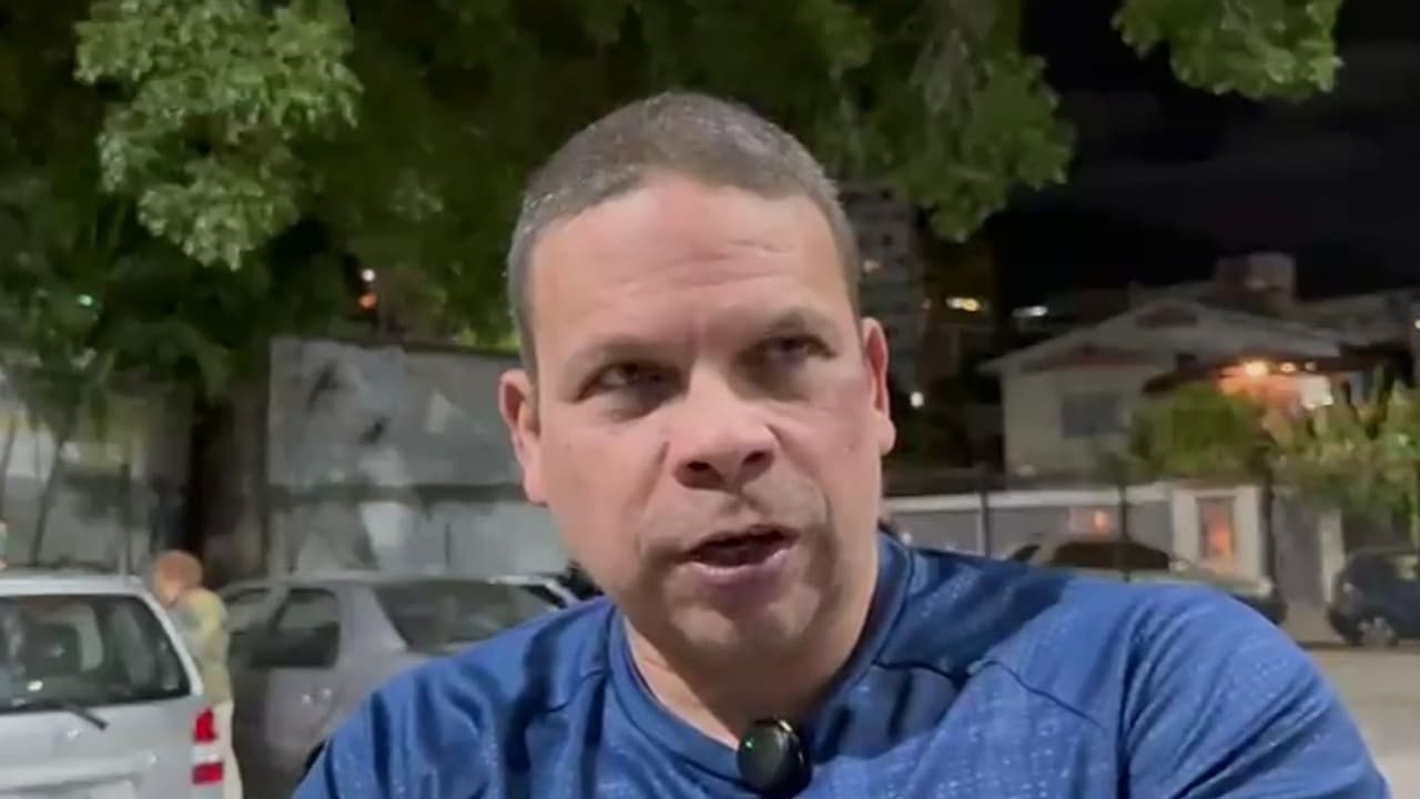 Miles de familias buscan a personas desaparecidas en Venezuela; hombre utilizó una botella para avisar que seguía vivo
