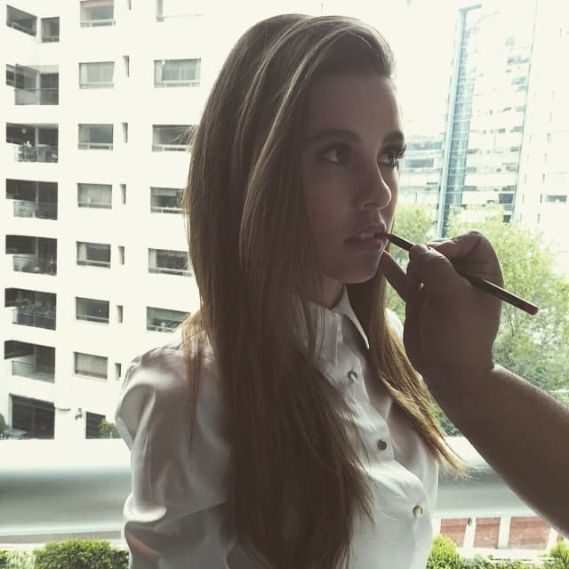 Además de talentosa es muy bella.