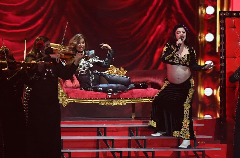 Mon Laferte en los Latin GRAMMY 2021