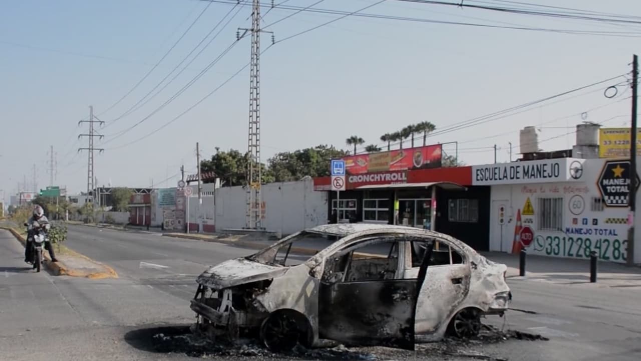 Residente de Houston queda varado en México por la ola de violencia generada tras la muerte de "El Mencho"