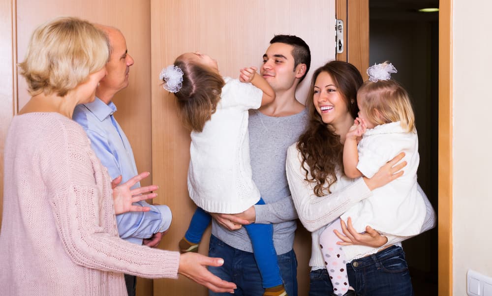Con un toque de precaución el ciclo que tienes frente a ti será de salud y bienestar. Las noticias que estarán llegando a tus oídos serán muy promisorias sobre todo las relacionadas con un viaje al extranjero que hace tiempo estás proyectando. Tendrás el dinero necesario para poder ir a visitar a tu familia o amistades, regalarte unas vacaciones y descansar un poco, pero solamente si te planificas bien y no incurres en gastos que no tienen nada que ver con tus necesidades.