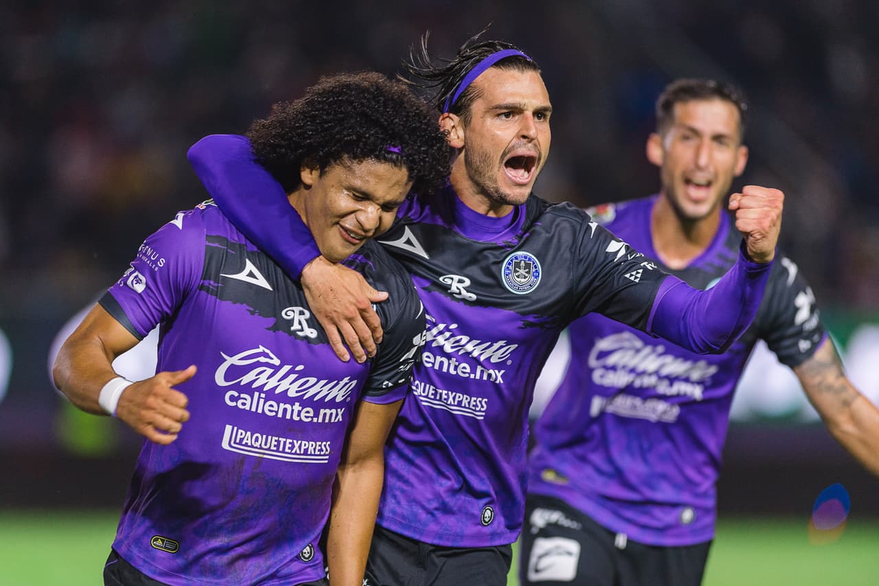 Mazatlán se adelantó con gol de Eduardo Bello al 28’ tras una gran primera parte.