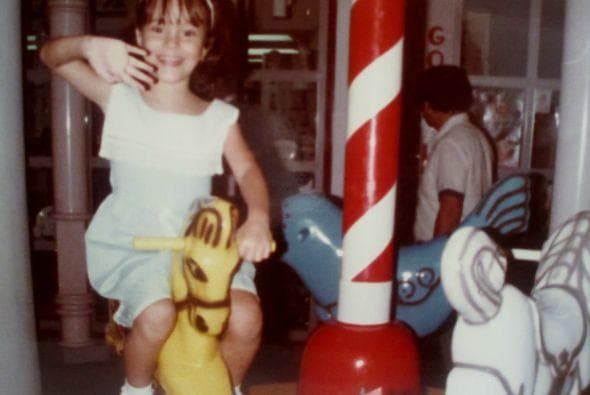 Satcha tuvo una infancia feliz y desea lo mismo para sus pequeños hijos.