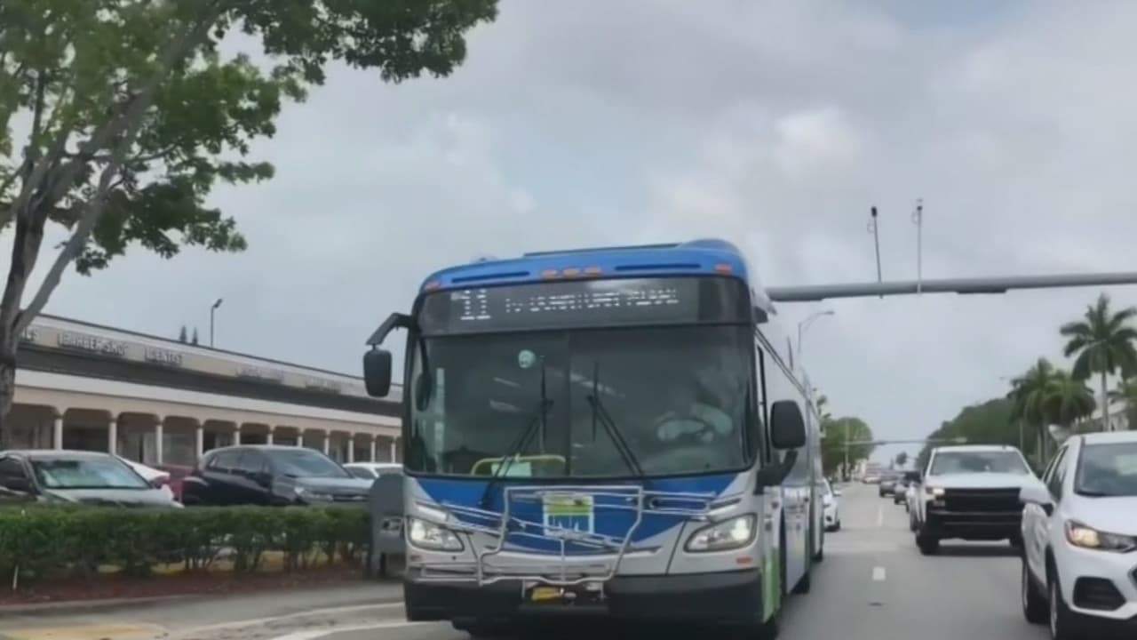 Conductores de buses demandan a Miami-Dade por falta de protección contra el coronavirus
