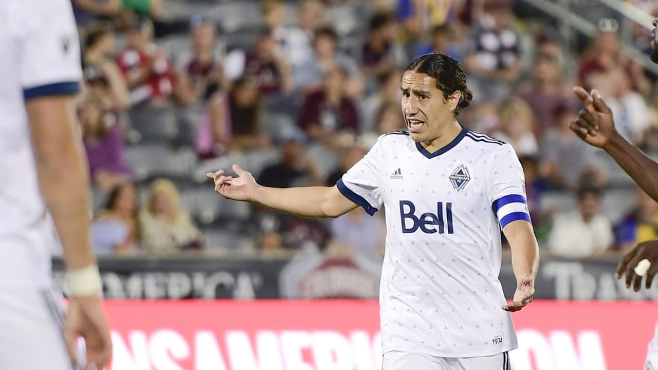 Efraín Juárez ficharía con Vålerenga el miércoles