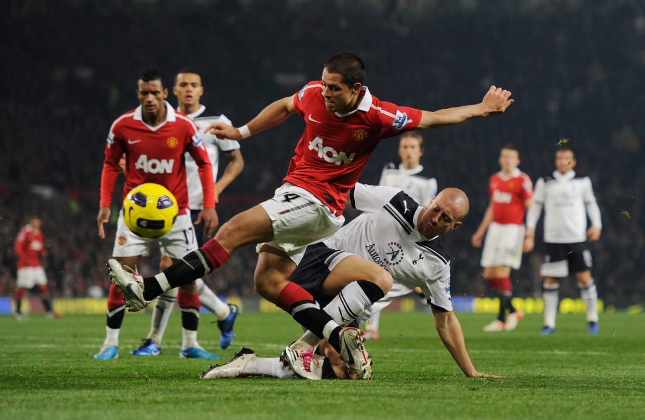 Chicharito llegó a un Manchester United que era vigente campeón en la Premier League, que incluso en 2008 fue campeón de Champions League.