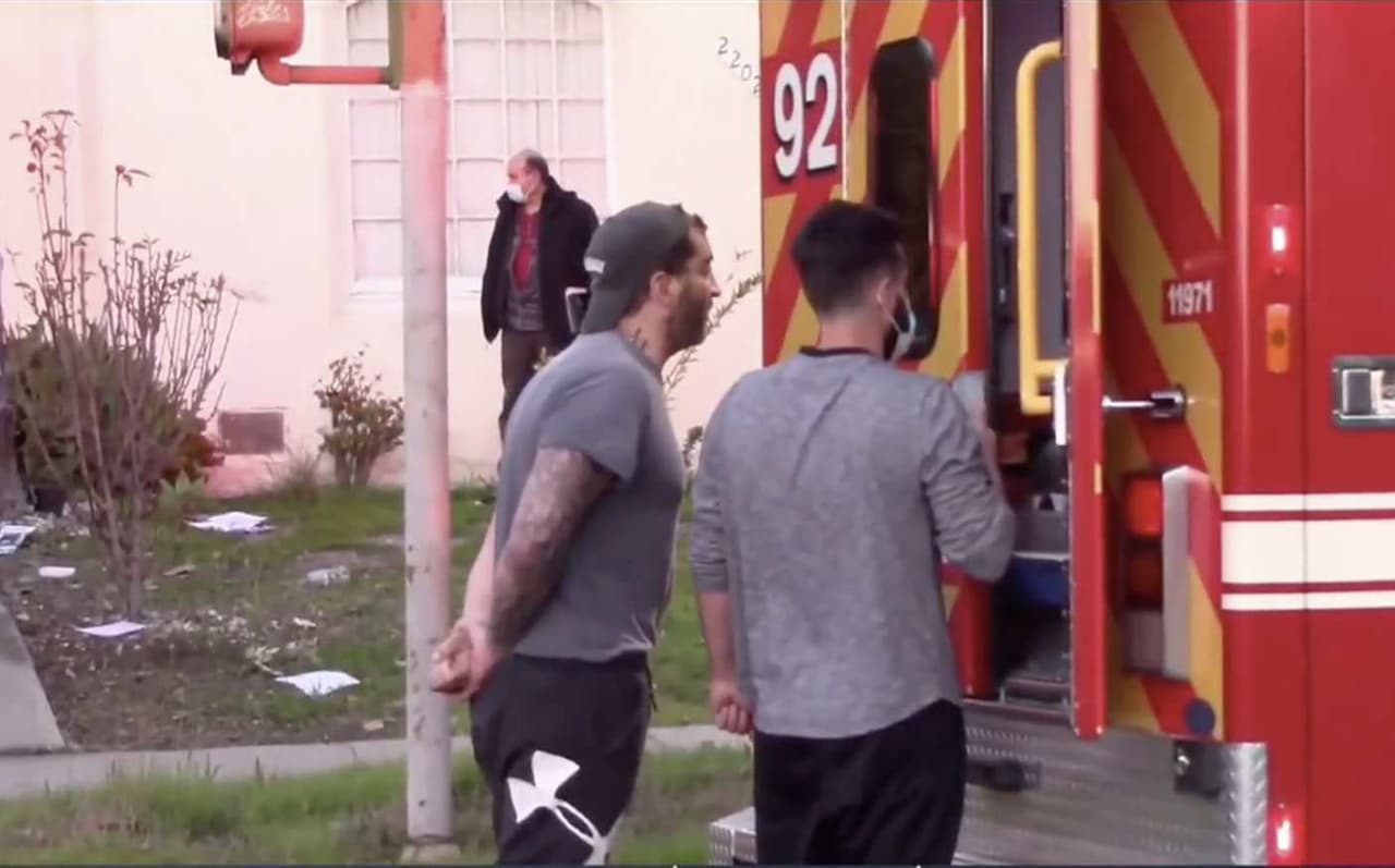 El menor de edad fue arrestado por la División de Tránsito de la Policía de Los Ángeles luego de que el Lamborghini de 250 mil dólares
<b><a href="https://www.univision.com/local/los-angeles-kmex/hispana-muere-choque-lamborghini-menor-de-edad">embistiera el Lexus de Monique</a></b>.