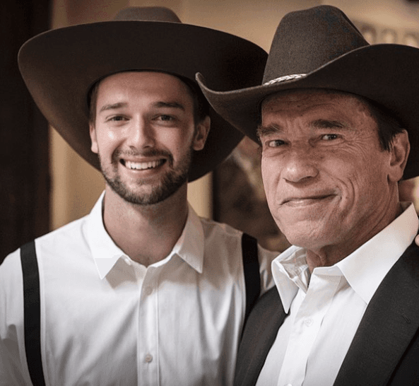 Pero su hijo Patrick, ha hecho lo propio sin unos voluminosos brazos como el ex fisicoculturista.