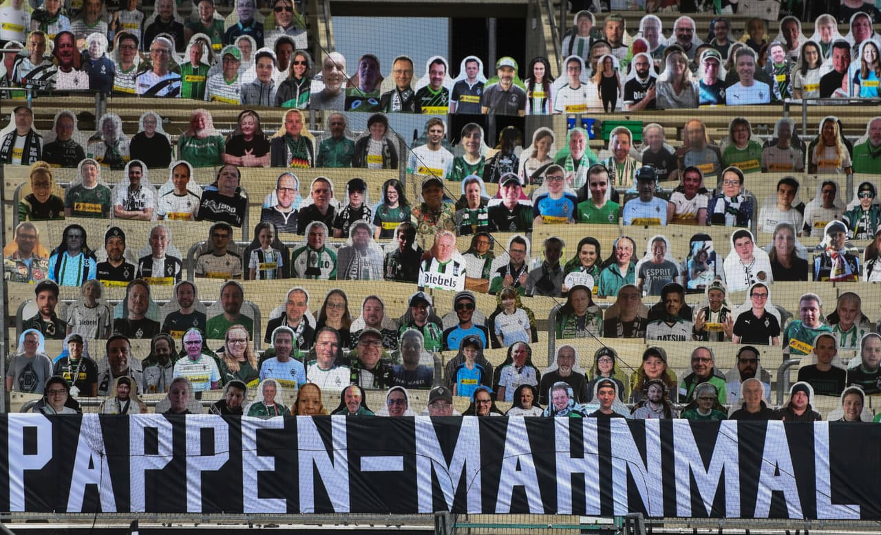 Así lució el Borussia Park en la Bundesliga. Los hinchas pueden enviar su foto y poco menos de 20 euros para ‘asistir’ al estadio. Lo recaudado se utilizará para apoyar a personas afectadas por el COVID-19.