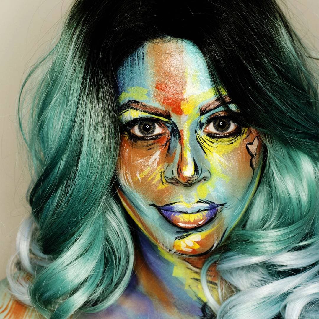 Claro que la inmigrante asegura que sus creciones son el resultado de un proceso de aprendizaje y preparación constante.