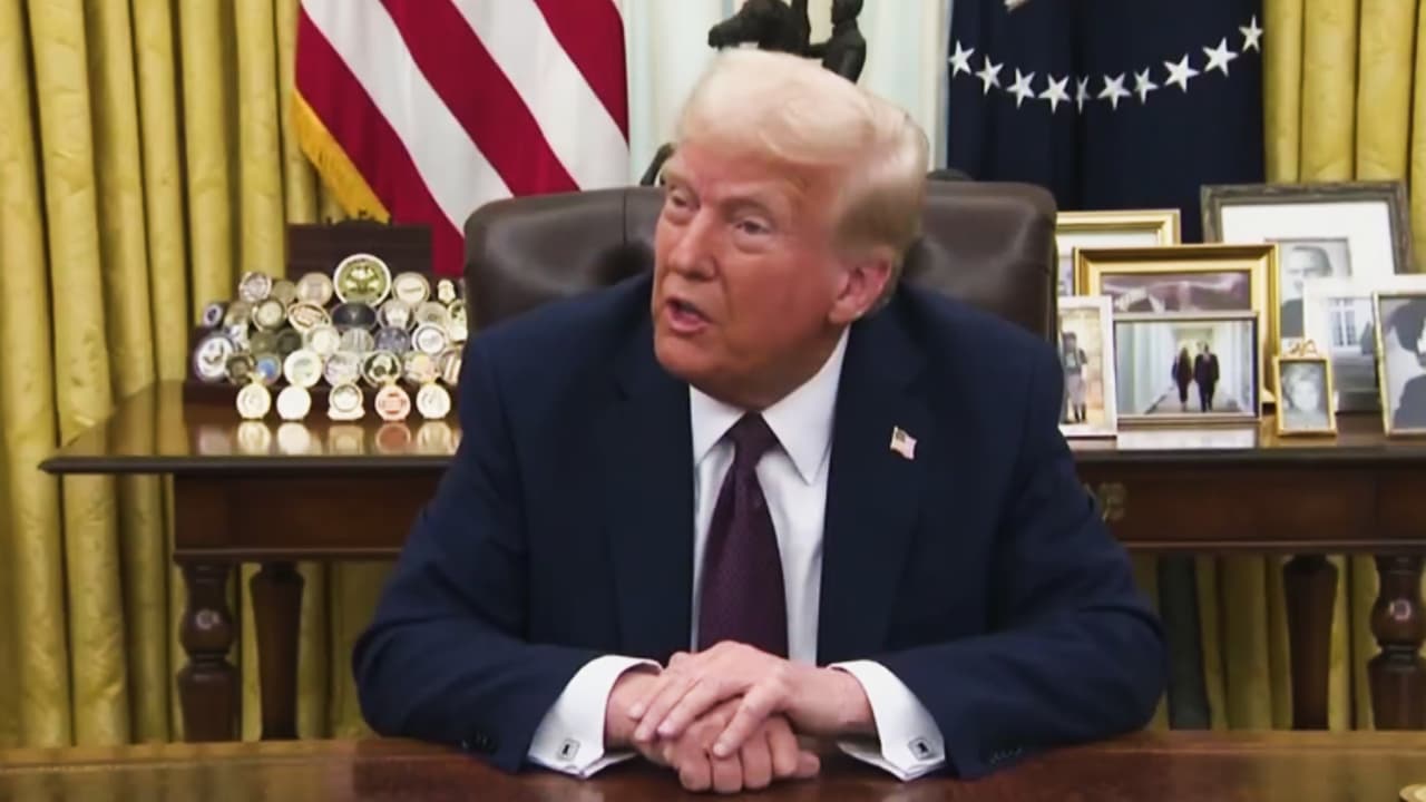 ¿Se está vulnerando la primera enmienda de libertad de prensa?: Especialistas analizan el veto de Trump a tres medios