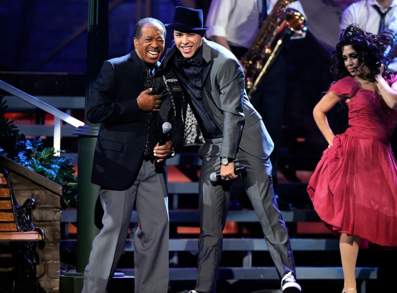 El inolvidable Ben E. King y Prince Royce unieron sus voces en 2010 para interpretar el clásico 'Stand By Me'.