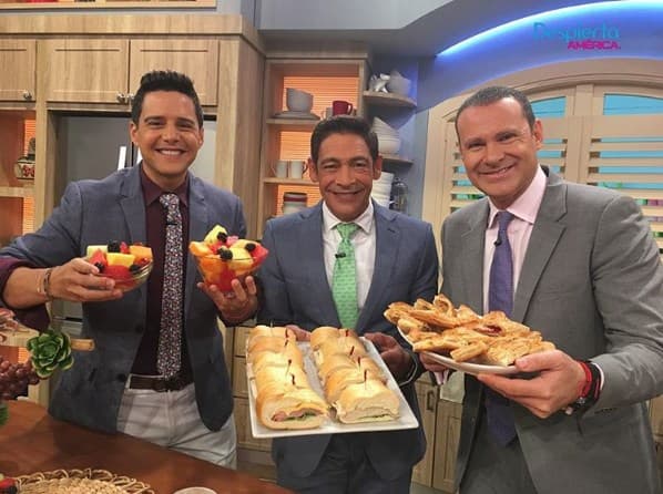 ¿No sabes qué desayunar? ¿Qué se te antoja del menú de hoy?