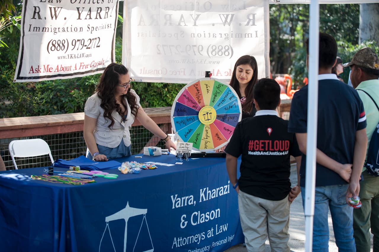 Un bello dia fue perfecto para las familias desde Bakersfield a Modesto.
