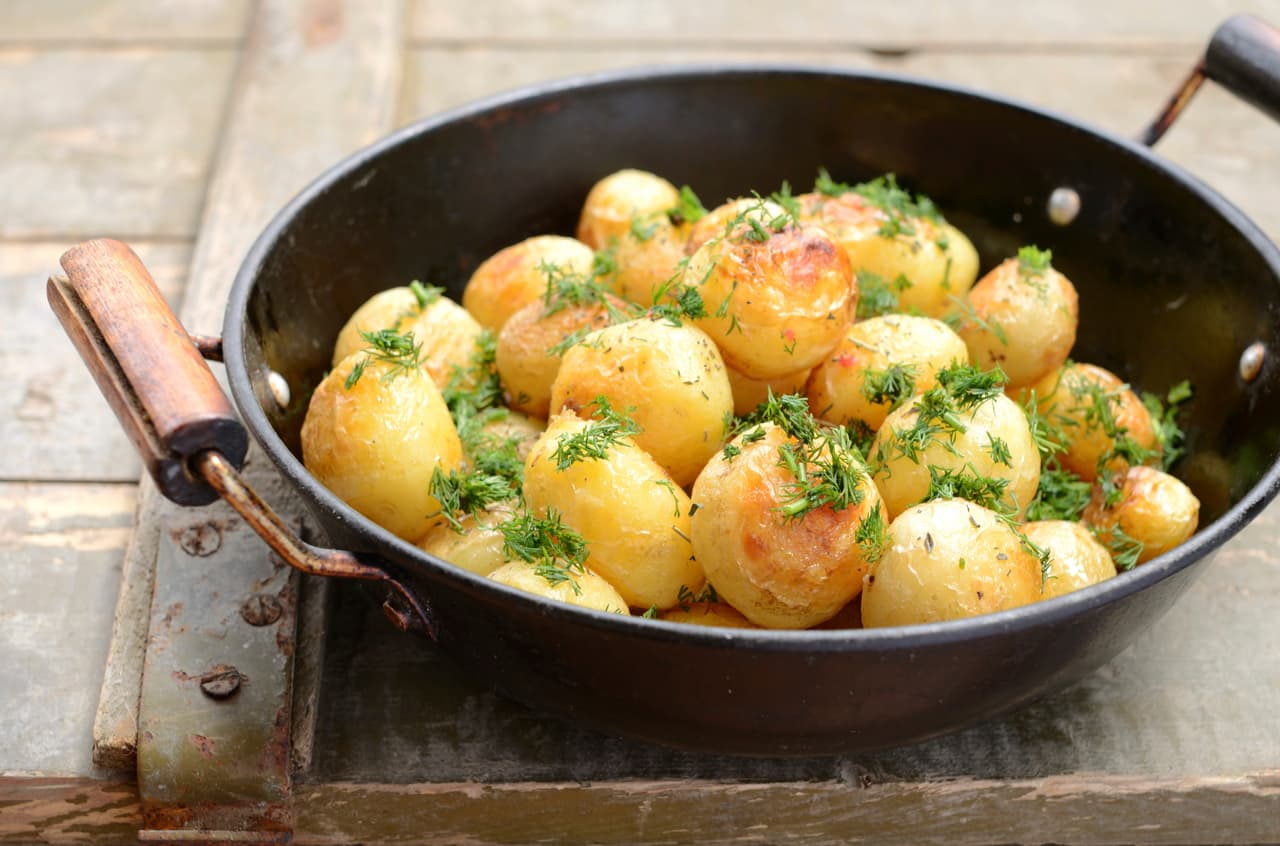Para tu cookbook: el eneldo queda muy bien con las patatas, el pescado, el tomate y el ejote.