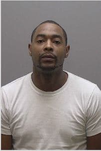 Tyson Lamar Garner, de 32 años, fue arrestado bajo una fianza de $ 500.