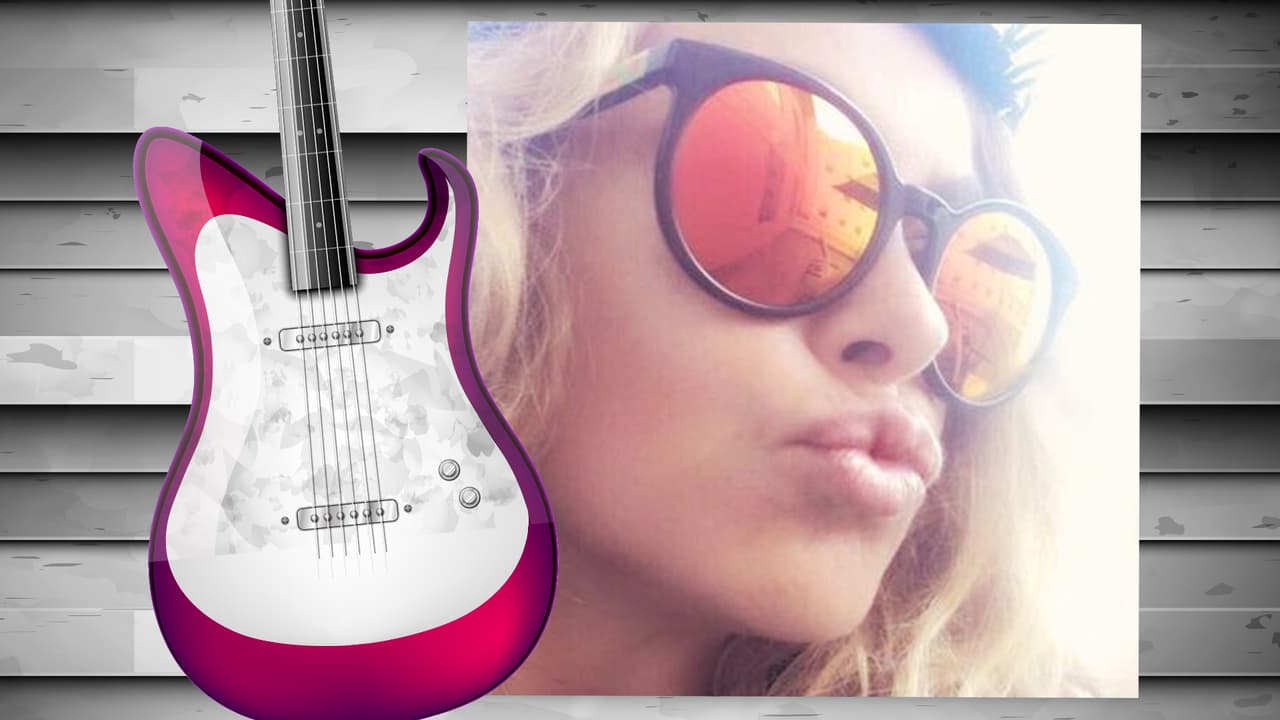 No sabemos exactamente por qué, pero a Pau le encantan los lentes de sol. Quizás no necesitamos ninguna razón pues sencillamente son un accesorio muy cool. La Pau tiene varios y aquí te mostramos algunos de ellos.